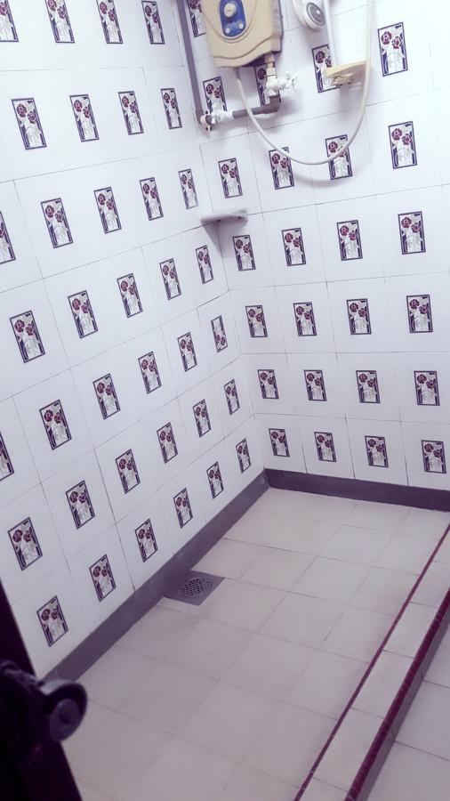 Hotel Makmur Куантан Екстериор снимка